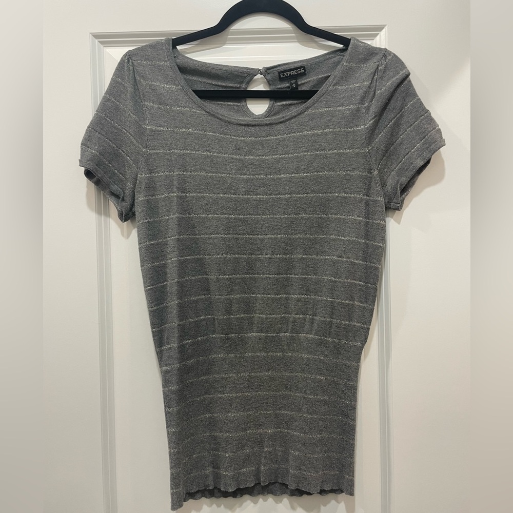 Express - short sleeve - gray and silver - size medium